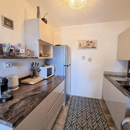 Ragusa Apartment *